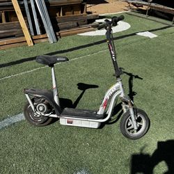 Ezip 750 Electric Scooter