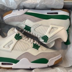 Jordan 4 SB