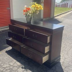 Delivery Available. Modern Solid Wood Long Dresser. Drawers Sliding Smoothly 