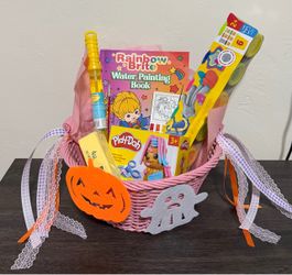 Girls boo Halloween basket