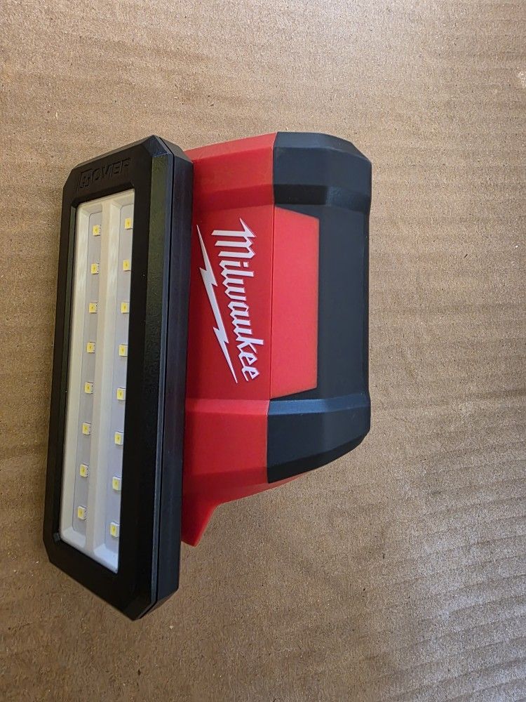 Milwaukee M12 Work Light