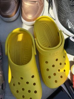 Yellow Cocks