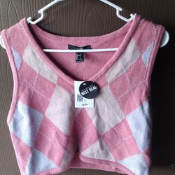 Teen sweater vest size L