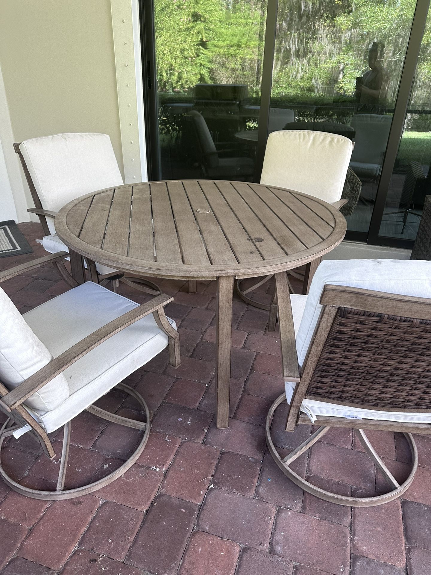 Patio table with 4 chairs