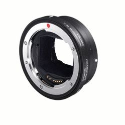 Sigma MC-11 Mount Converter/Lens Adapter (Sigma EF-Mount Lenses to Sony E)