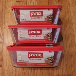 3 Pyrex Simply Store 4.8 cup loaf pans with lids - NEW