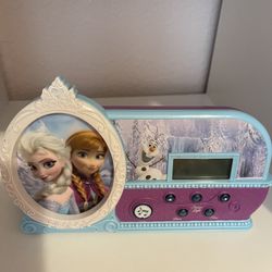 Frozen Alarm Clock/clock