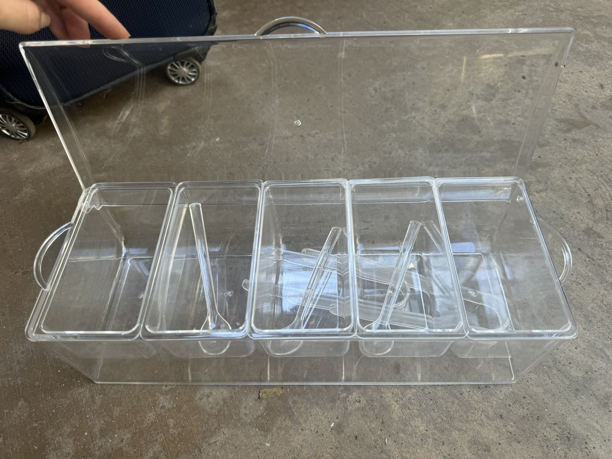 5 Compartment Serving Tray