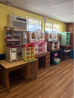 Pre school Liquidation Sale BLOWOUT
