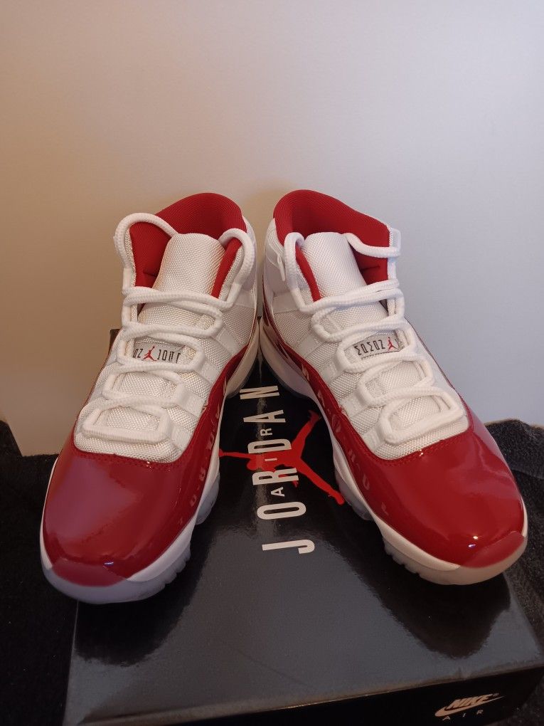 Jordan 11 Red and white 
