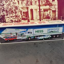 1992 Hess 18 Wheeler and Racer.
