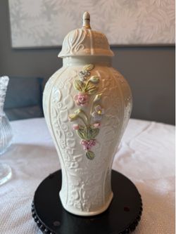Belleek Millenium Collection Coveted Vase