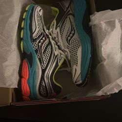 Saucony Progrid Omni 9