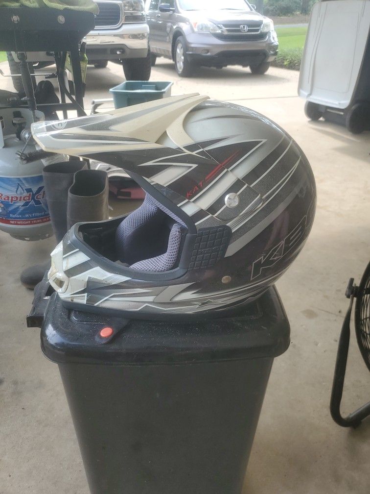 Free Helmet