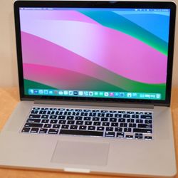 MacBook Pro Retina 15-inch Intel QUAD Core i7 2.2 GHz 16GB Ram 256GB SSD Flash Storage macOS Sonoma