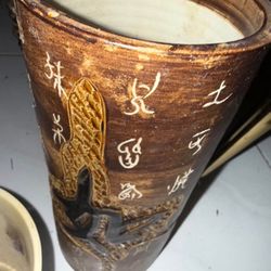 Vintage 18” umbrella stand/vase 