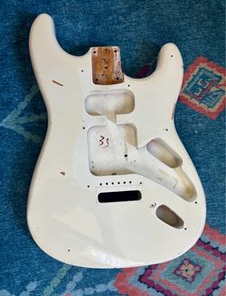 Stratocaster guitar solid wood body