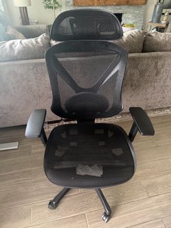 Black Mesh Ergonomic Office Chair