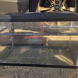 🐠 Used 10-Gallon Fish Tank – $10 (COLUMBUS, OH)