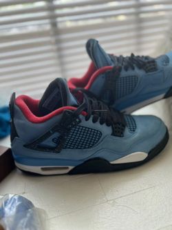 Travis Scott X Jordan 4
