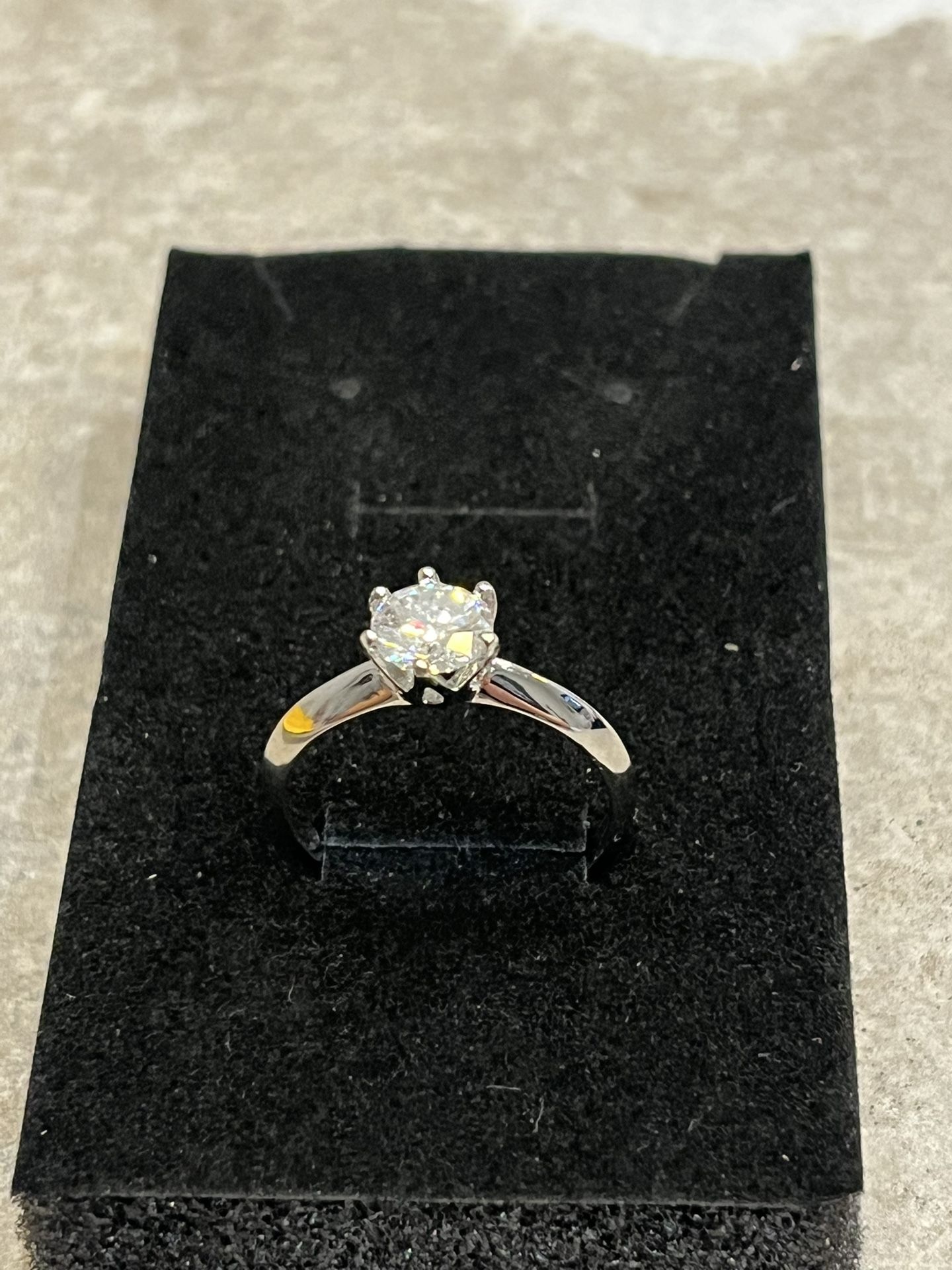 VVS1 Moissanite Engagement Ring 1 Carrot With 925 Sterling Silver Adjustable Band