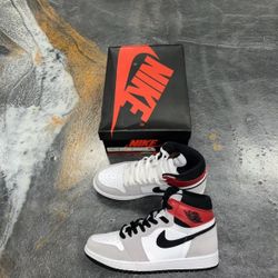 Jordan 1 Retro High OG Smoke Grey 