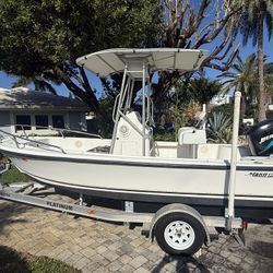17 Ft Mako Center Console Boat