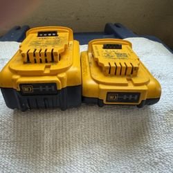 Lithium Batteries De Walt Set & M12 Milwaukee Battery 