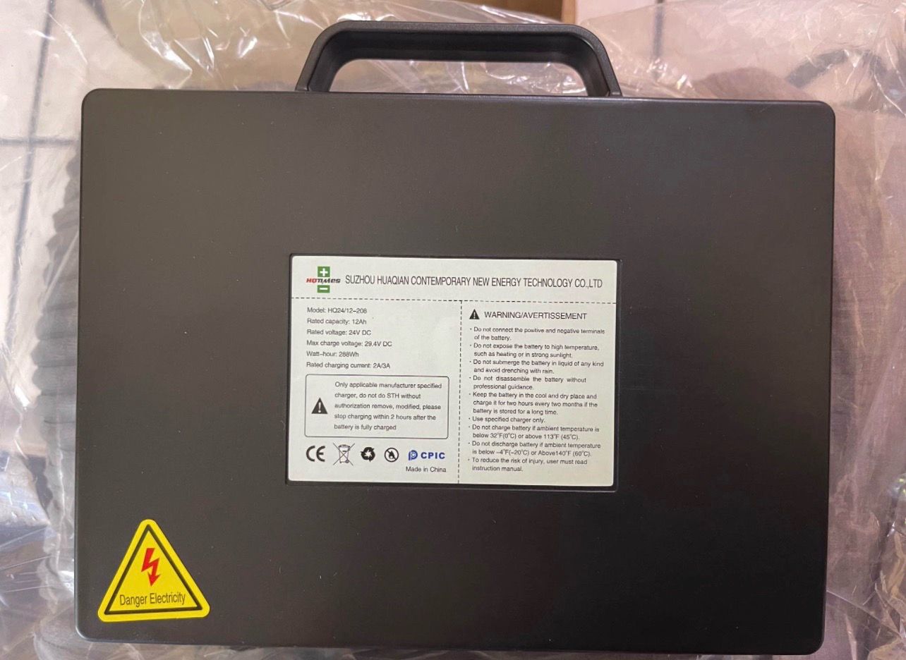 Lithium Battery for Electric Wheelchairs, Spare Removable Lithium Battery Accessories for Electric Wheelchairs, 24V 15AH, Provides 15 Miles Range