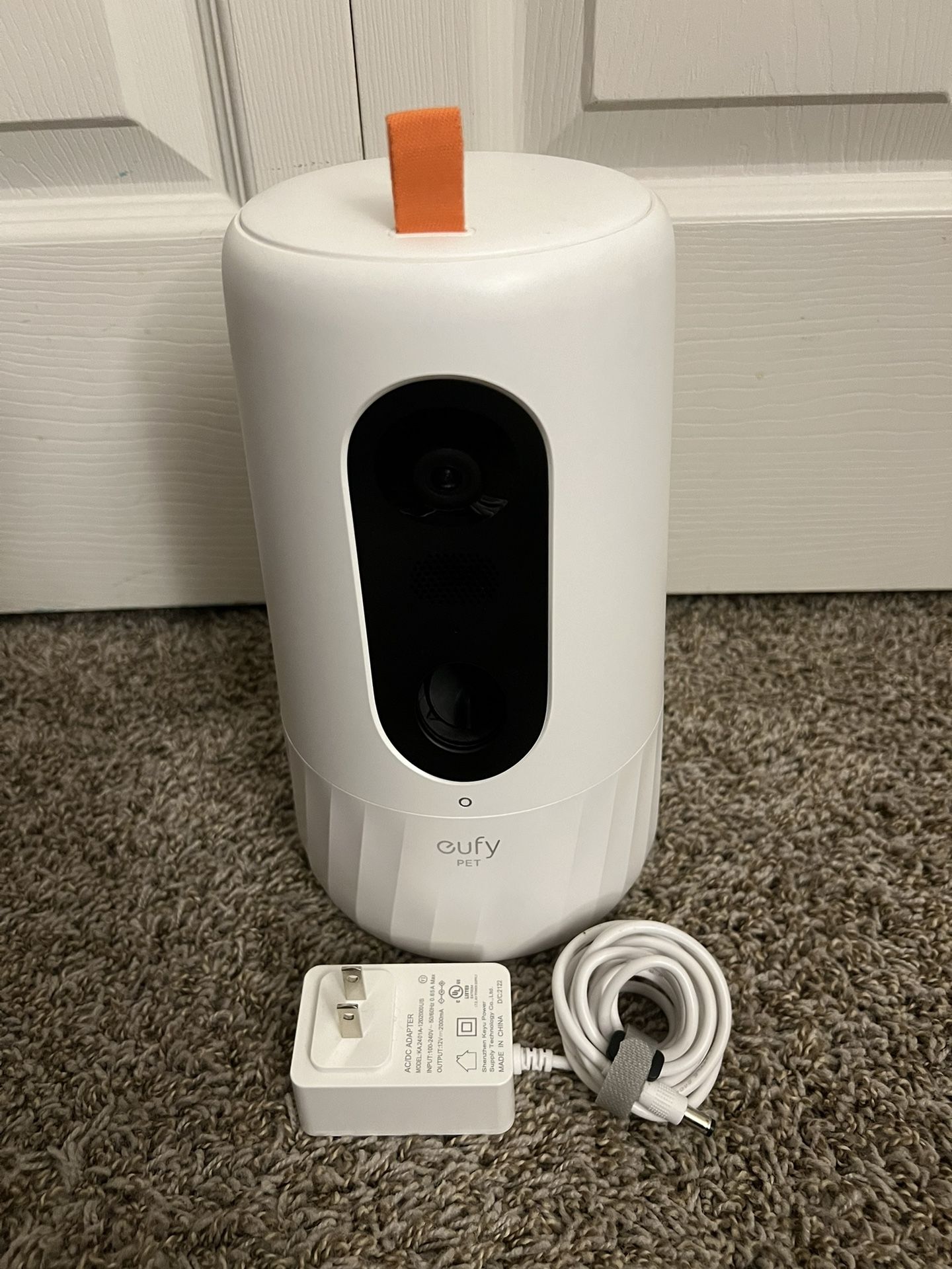Eufy Treat Dispensing Pet/Dog Camera D605 - Like New