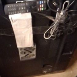 40 Inch TV With Remote Control 