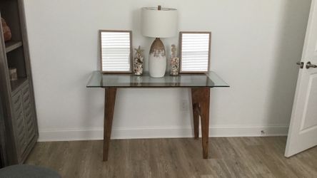 Wood Accent/Entry Way Table With Glass Top