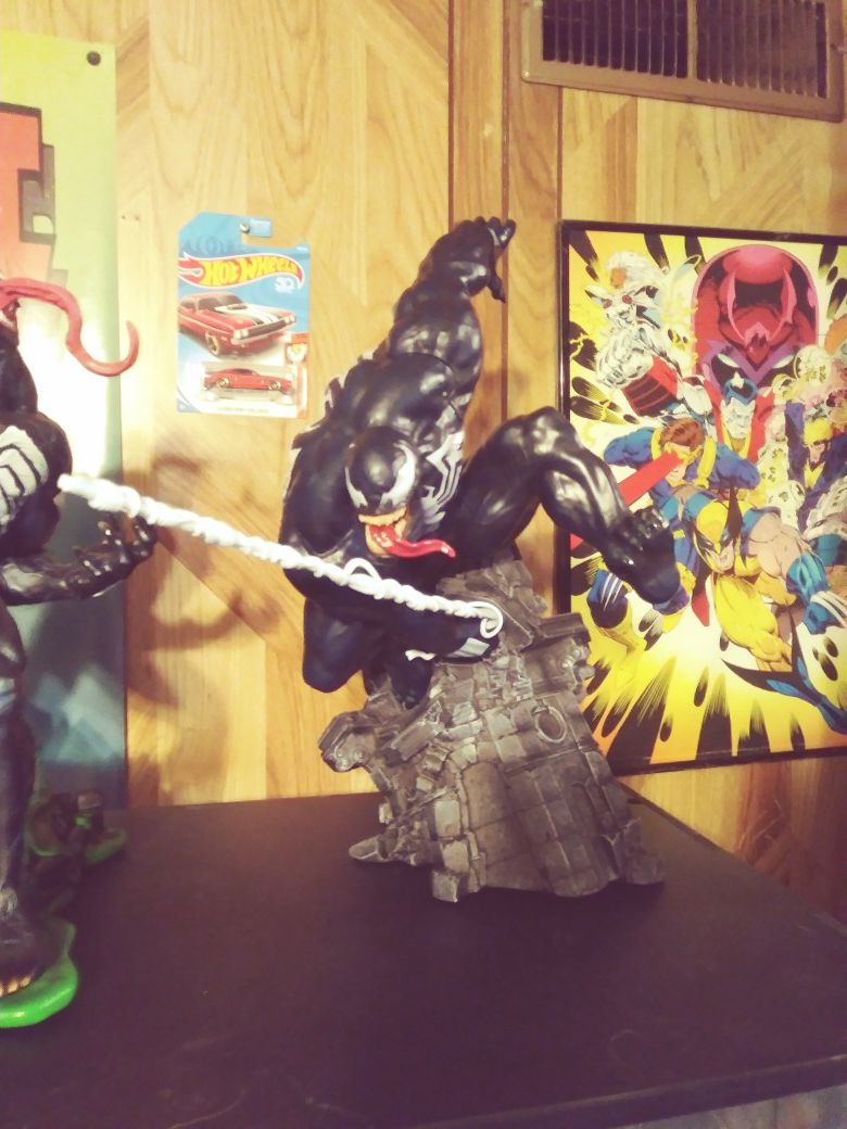 Marvel Venom Kabuki statue