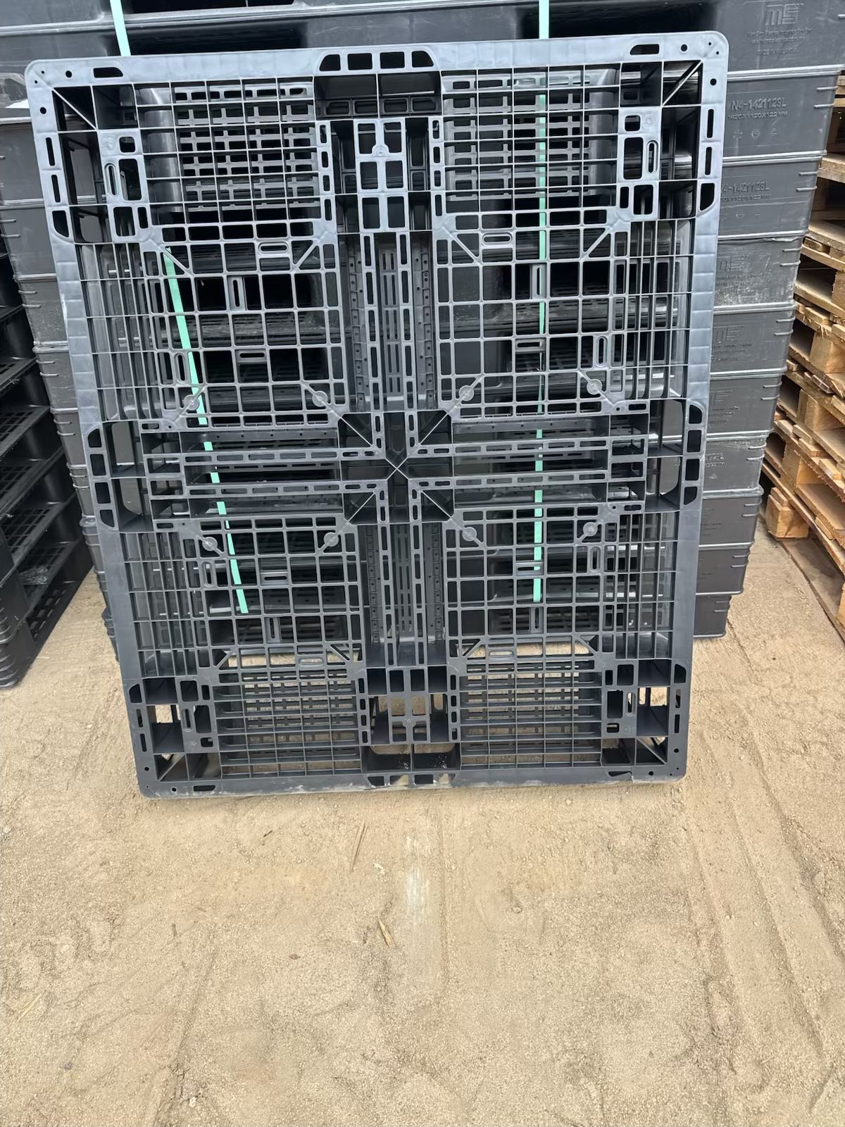 New Plastic Pallets