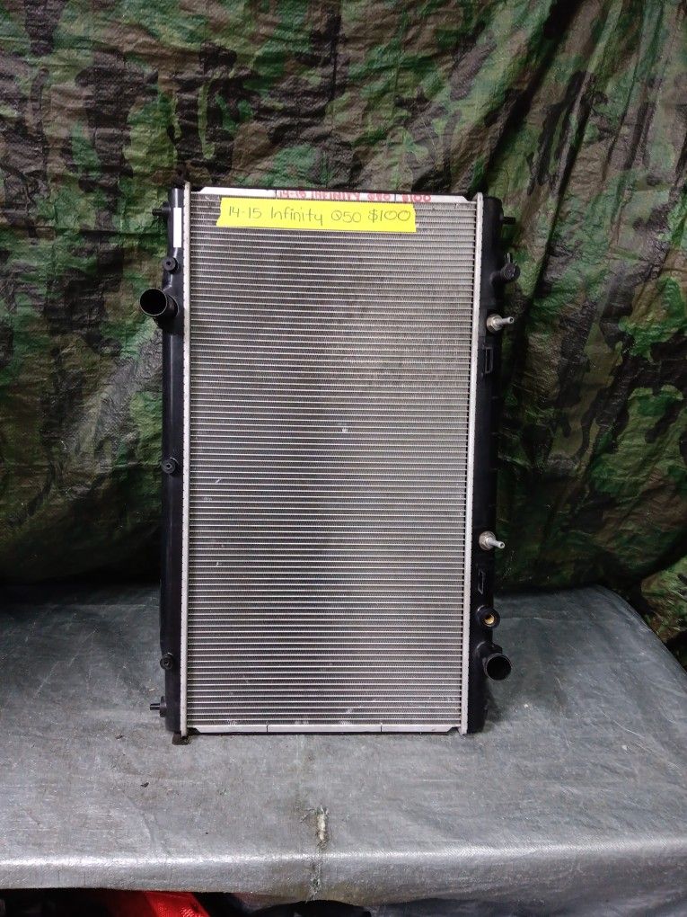 2014-15 Infinity Q50 Radiator 