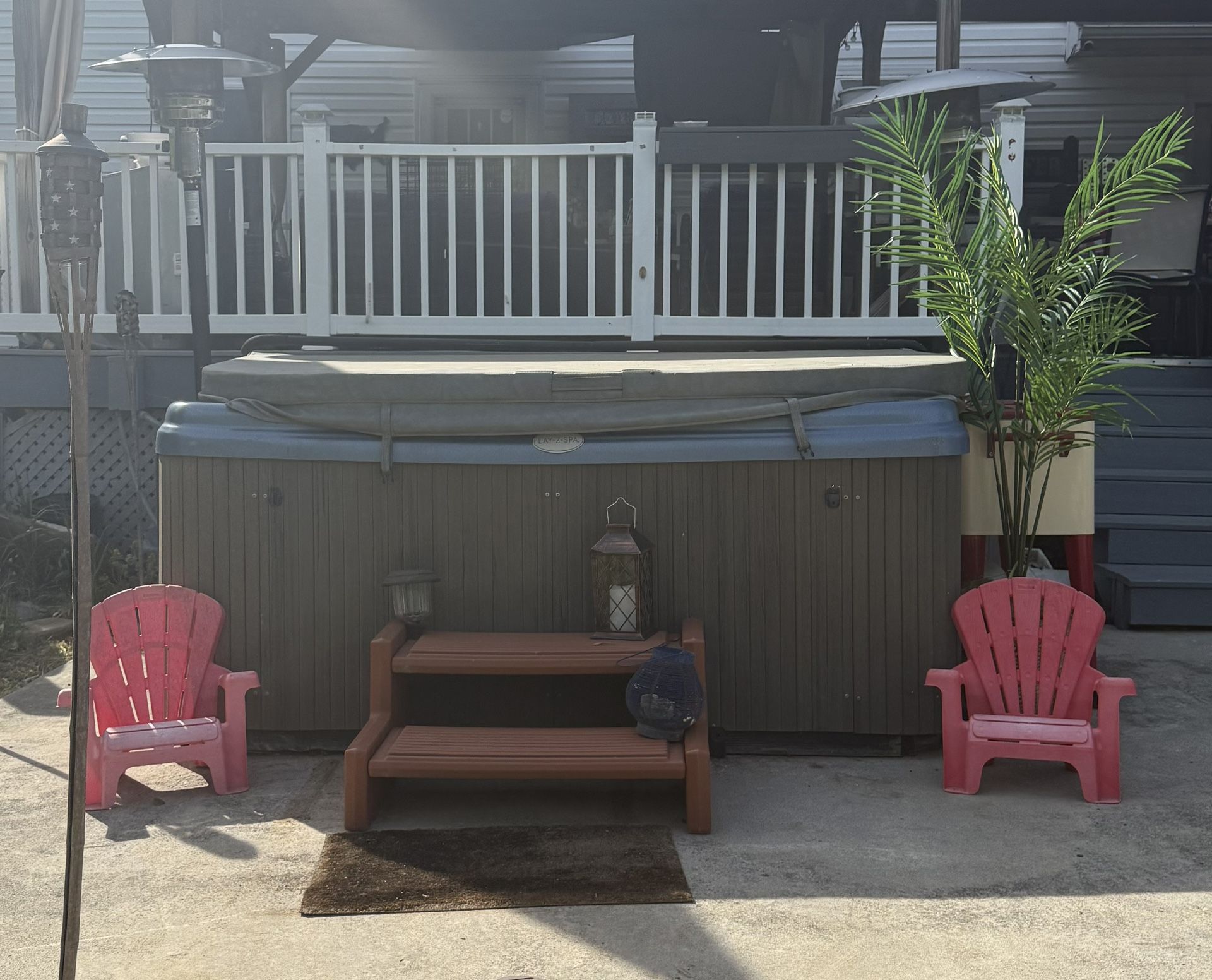 80” X 80” Pre-loved Hot tub