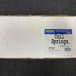 Moog 5707 Springs. New In Box. 