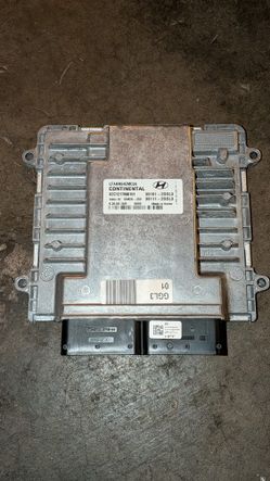 (ECM / ECU) Hyundai Sonata 2017 2.4L OEM 39101-2GGL3 / 39111-2GGL3 Continental
