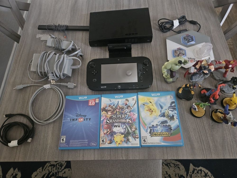 Nintendo Wii U, Accessories & Games