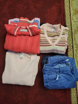 Womens Sweaters (M) & Jeans 8-10 Excellent Condition 11pieces For $25