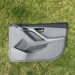 2013-2016 OEM HYUNDAI ELANTRA PASSENGER DOOR CARD WITH WINDOW SWITCHES / OEM WEATHER SEALS