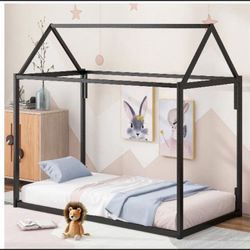House Bed New !!