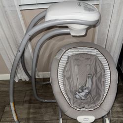 Graco baby swing 