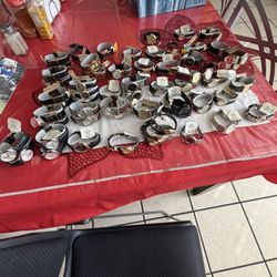 Lot of new watches with tags, all need battery replacement.