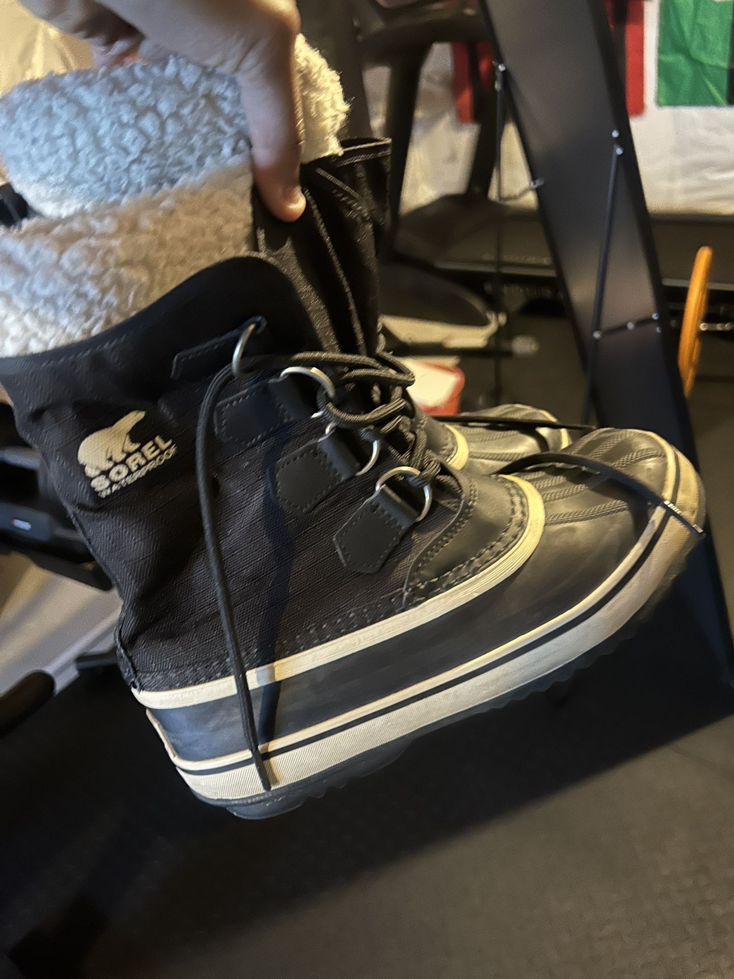 Barely Worn SOREL Water Proof Women’s winter Boots