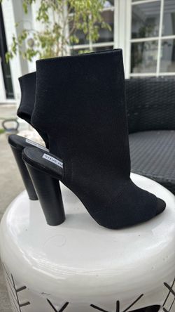 Steve Madden peep toe, peep heel 4 inch high boots