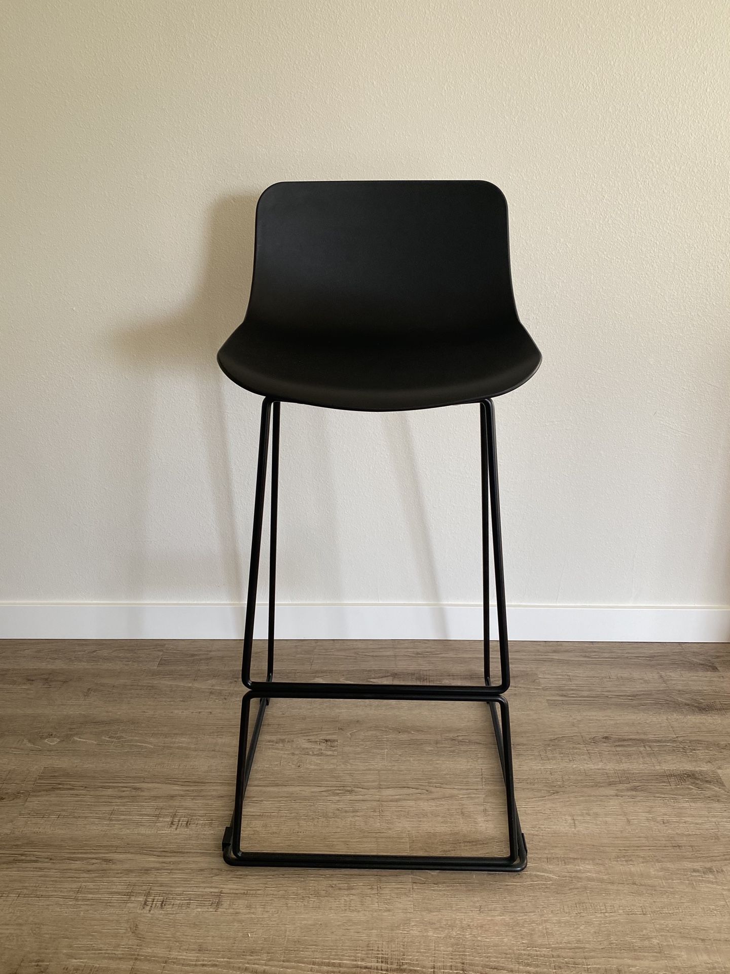 ARTICLE - 2 Anco Black Bar Stool Chairs