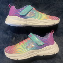 New Skechers Size 1