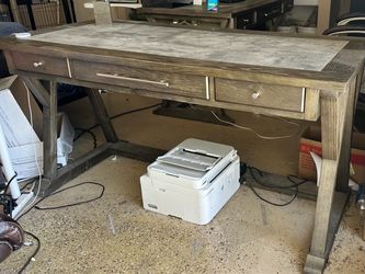 Desk - total 2