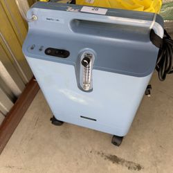 Philips Everflo OP1 Oxygen Machine